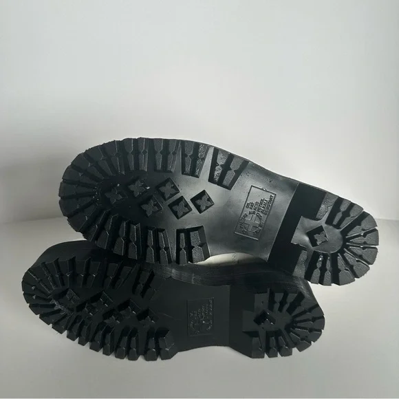 DR MARTENS 2976 SMOOTH LEATHER PLATFORM CHELSEA BOOTS - Picture 6 of 8